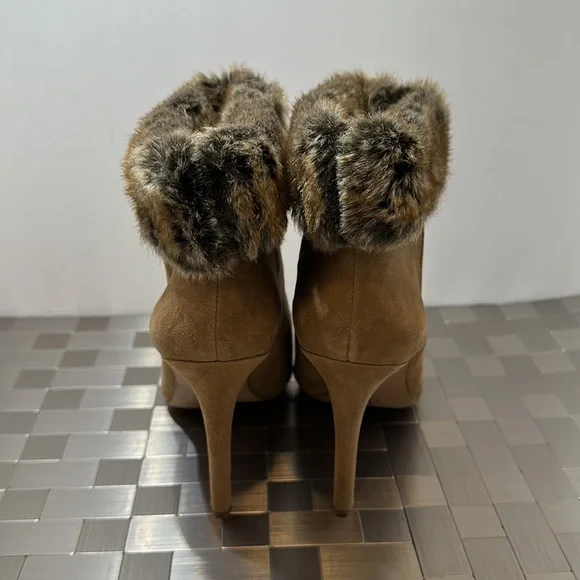 Jessica‎ Simpson canine2 leather Heels - Picture 4 of 7